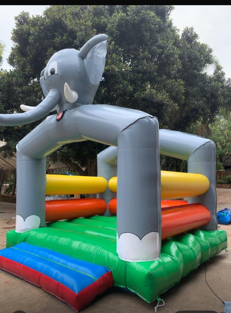 3.75x4m Elephant Bouncer